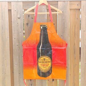 GUINNESS OFFICIALLY BRANDED BAR APRON Tie Back Unisex NWOT SARI Fabrics ENGLAND